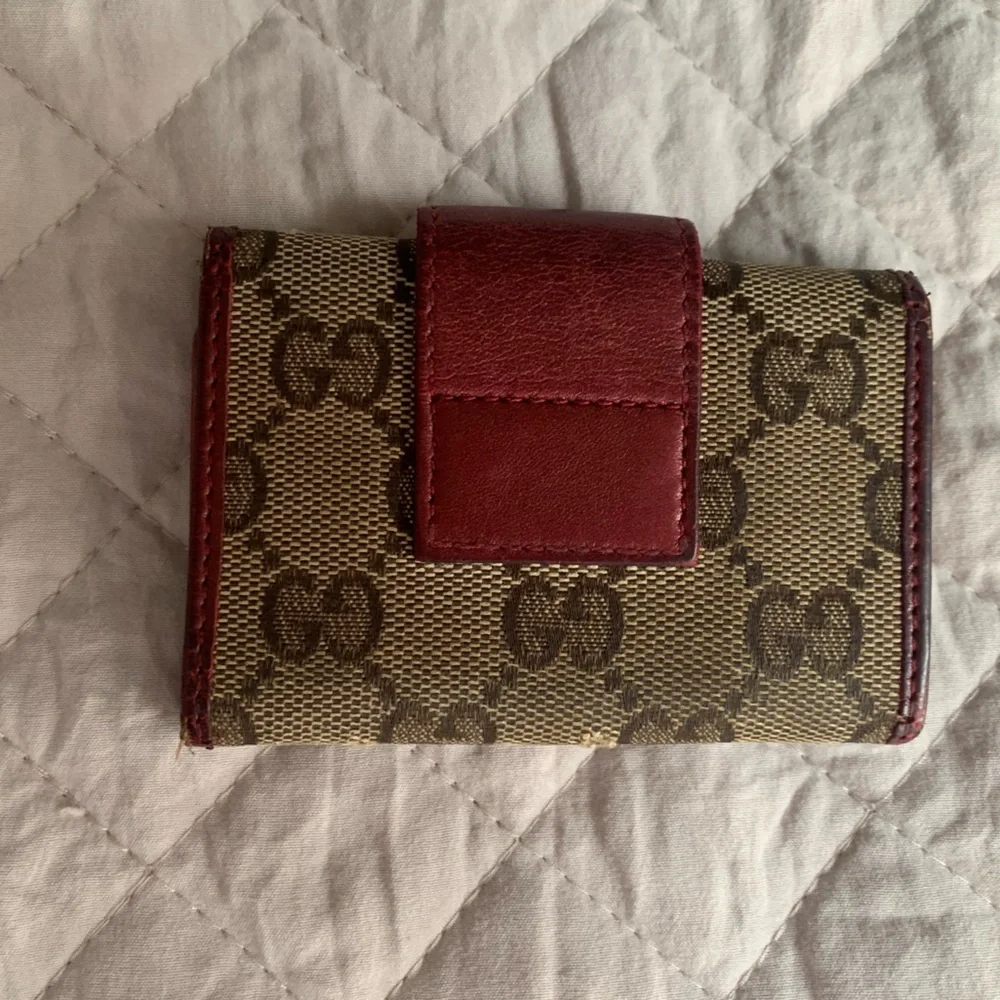 Authentic Gucci key case - Picture 2 of 12